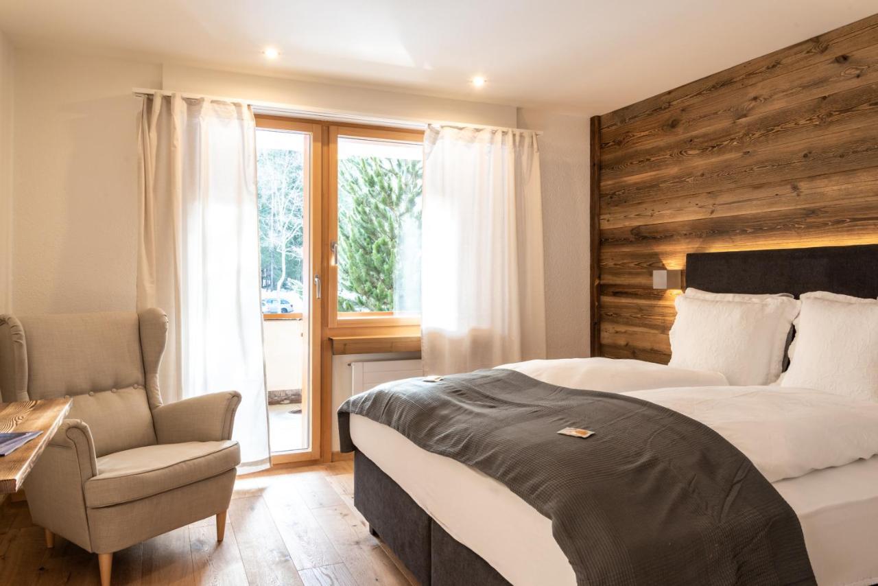 Typically Swiss Hotel Ermitage คันเดอร์ชเตค ภายนอก รูปภาพ
