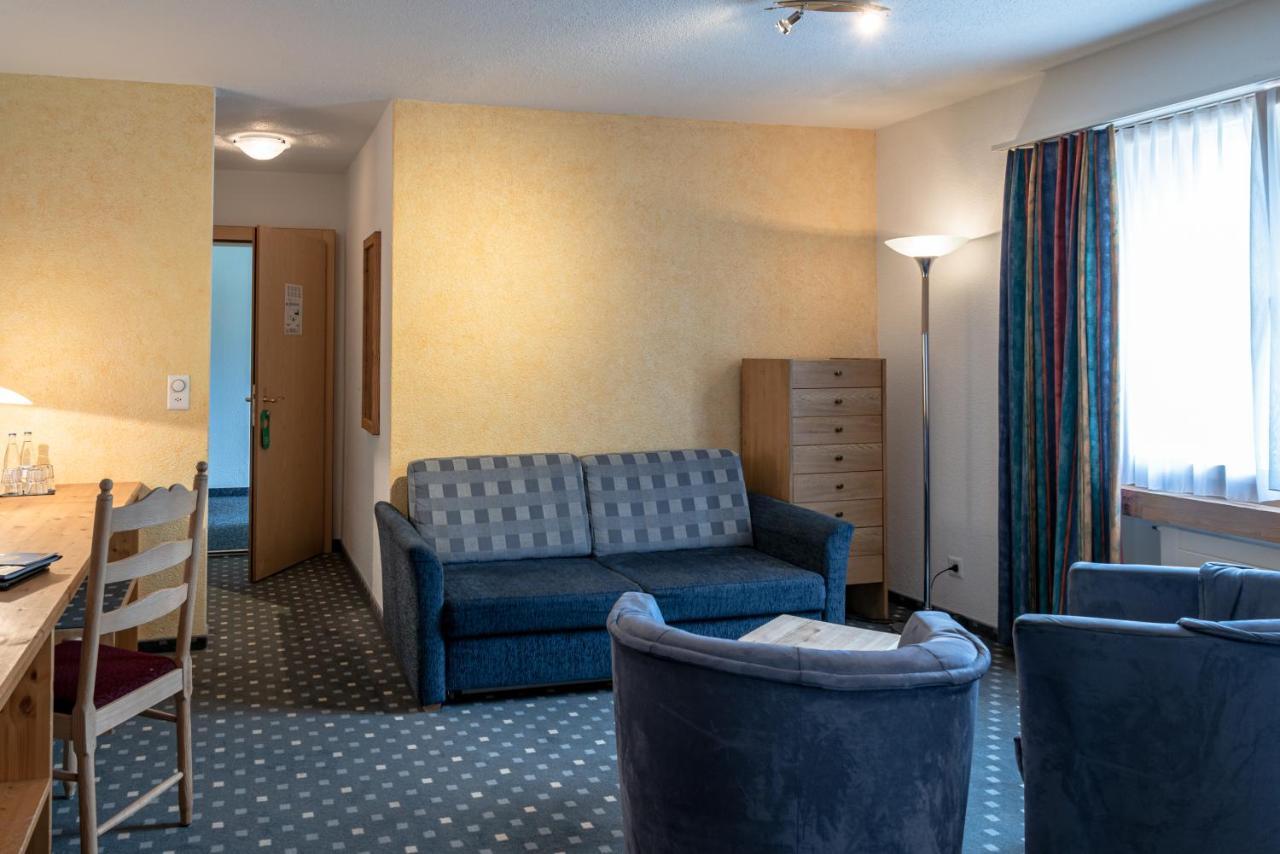 Typically Swiss Hotel Ermitage คันเดอร์ชเตค ภายนอก รูปภาพ