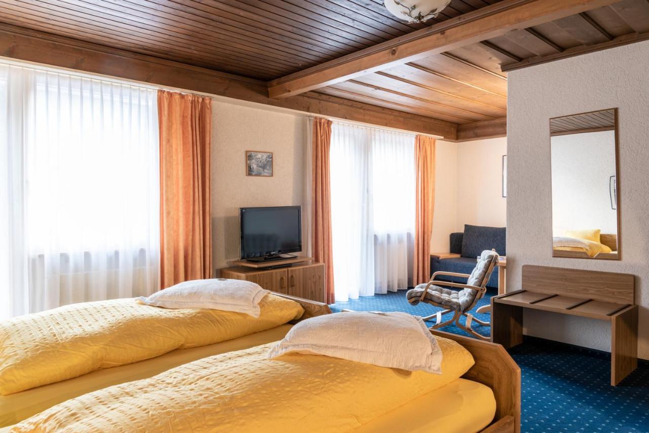 Typically Swiss Hotel Ermitage คันเดอร์ชเตค ภายนอก รูปภาพ