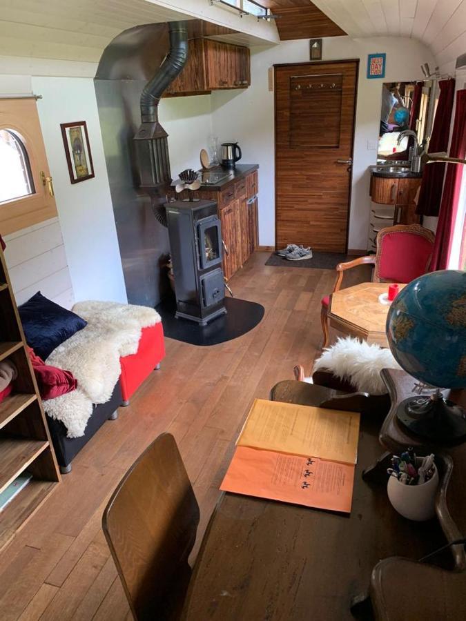 Typically Swiss Hotel Ermitage คันเดอร์ชเตค ภายนอก รูปภาพ